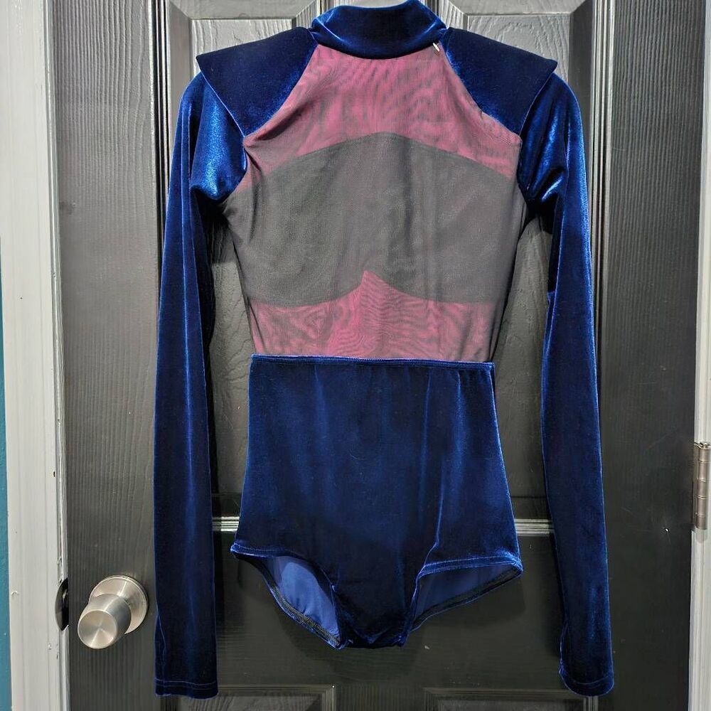 Weissman NWOT approximate adult large costume tags cut out